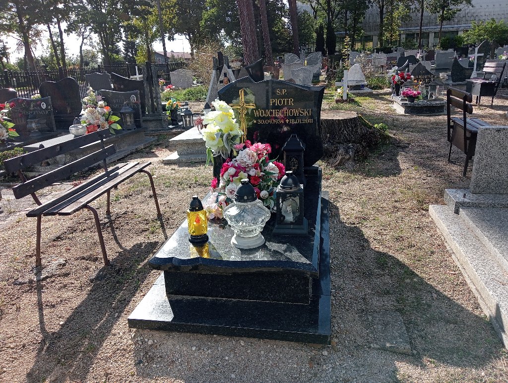 Grób Piotr Wojciechowski